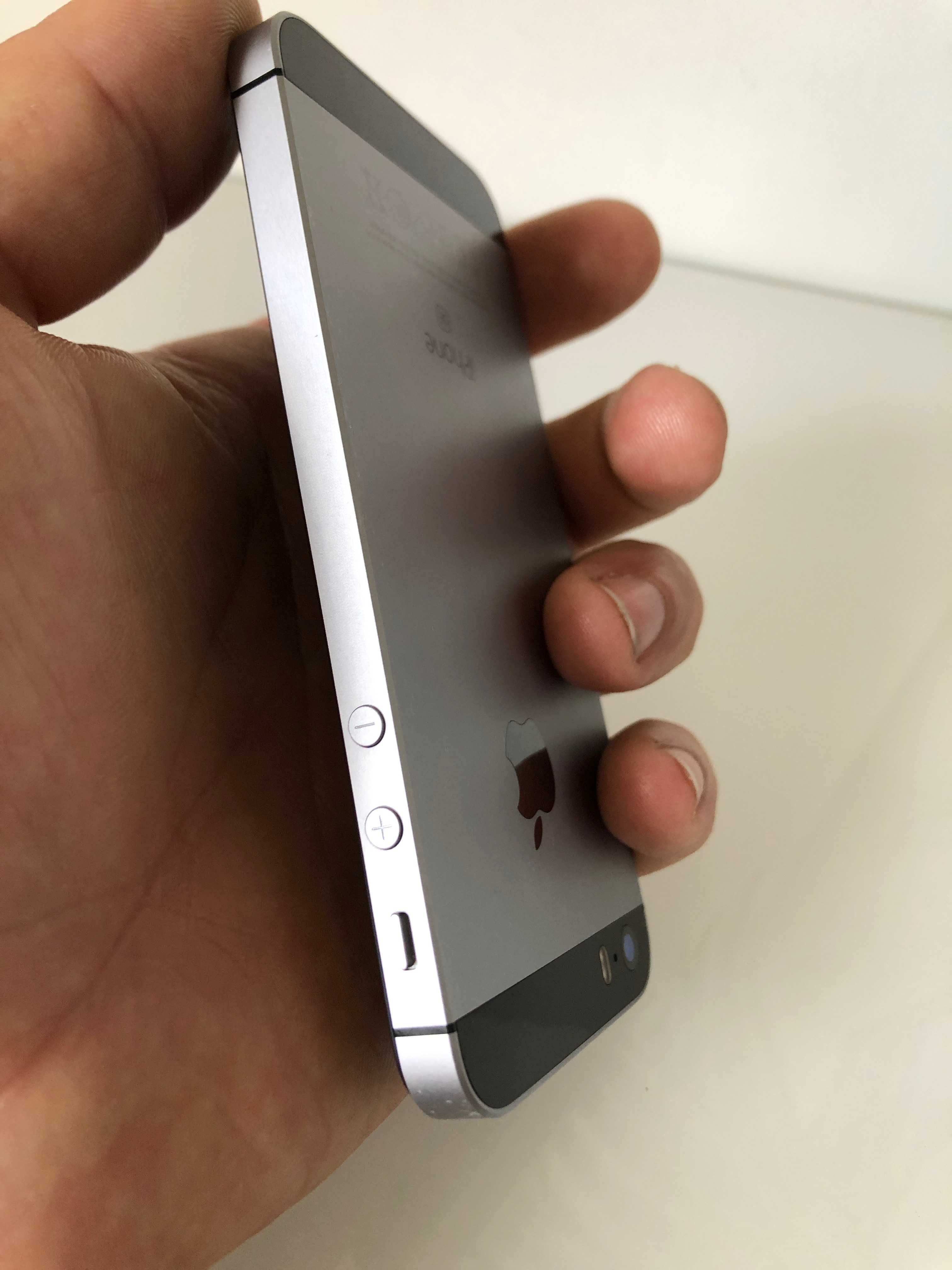 Apple iPhone SE 2016 Space Gray 32 gb A1723 defect de piese