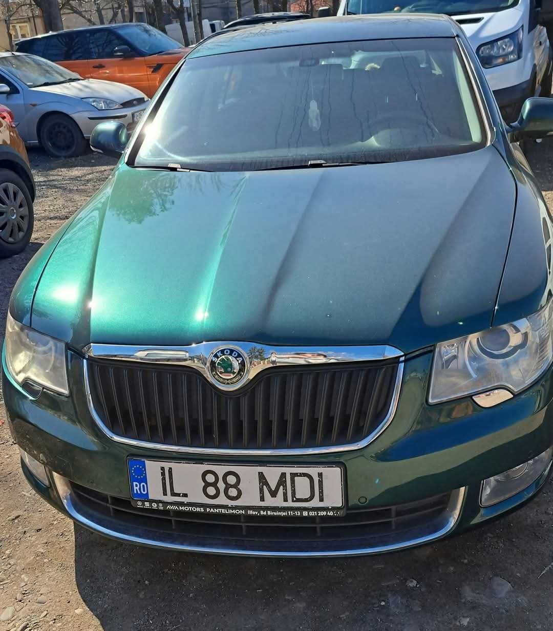 Vând Skoda Superb