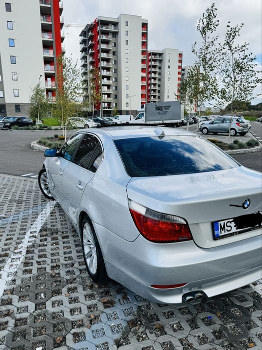Vand/schimb BMW E60 automata 525 177 cai impecabila