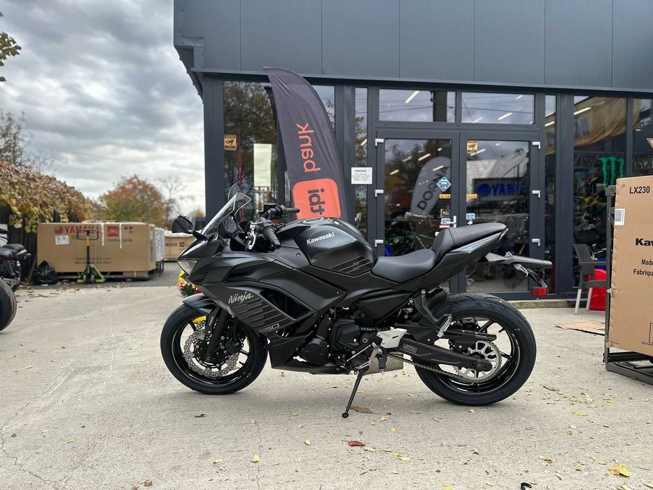 Kawasaki Ninja 650 nou -livrare prin EST BIKE Campina