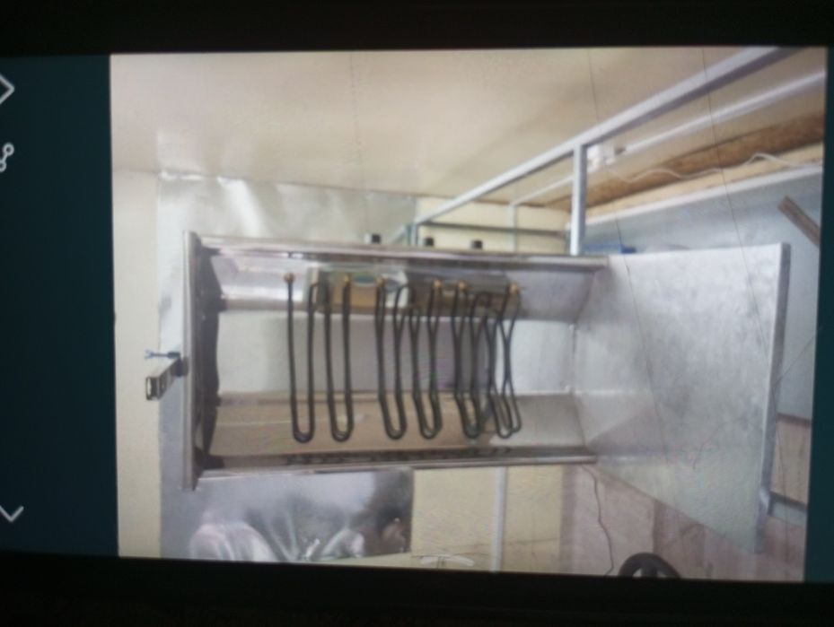 Донерный аппарат. Новый 3- х секционный. По вопросам звоните.