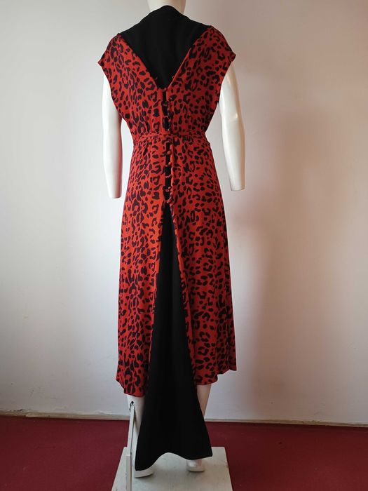 Rochie Vetements nouă