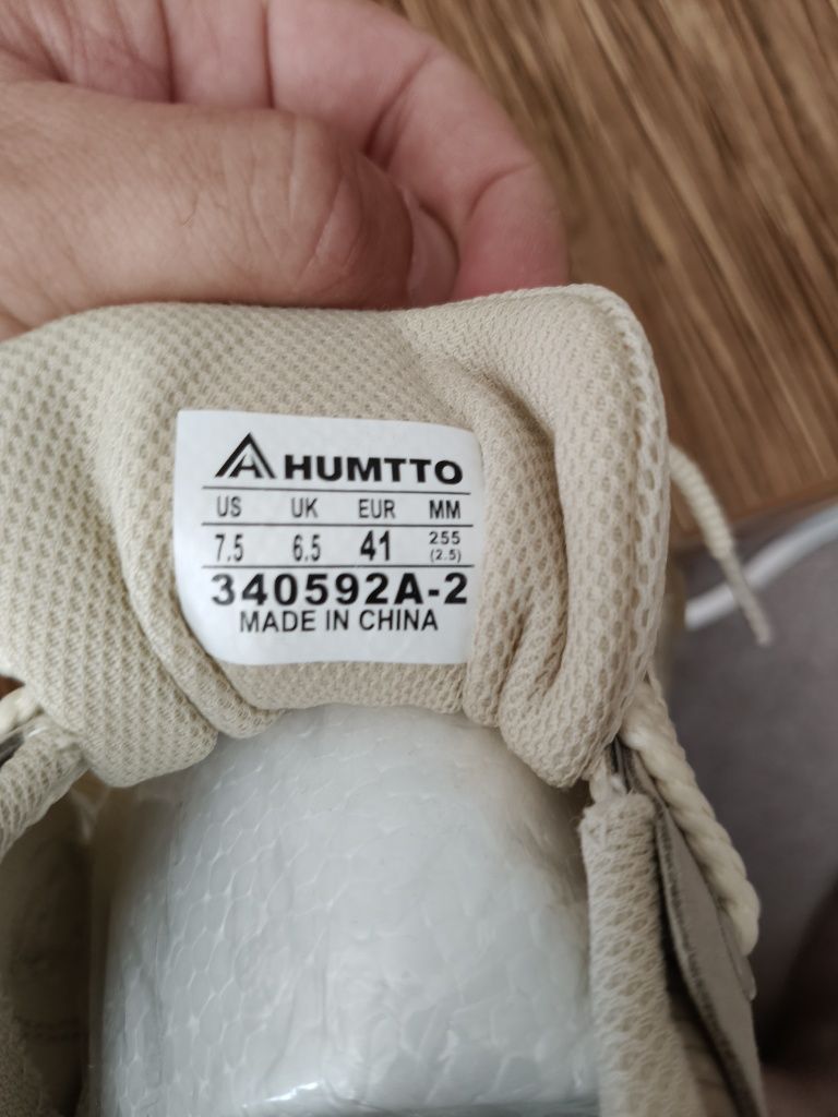 Продам новые Красовки от Китайского бренда humtto размер 41