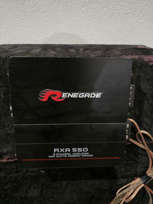 Бас каса с усилвател