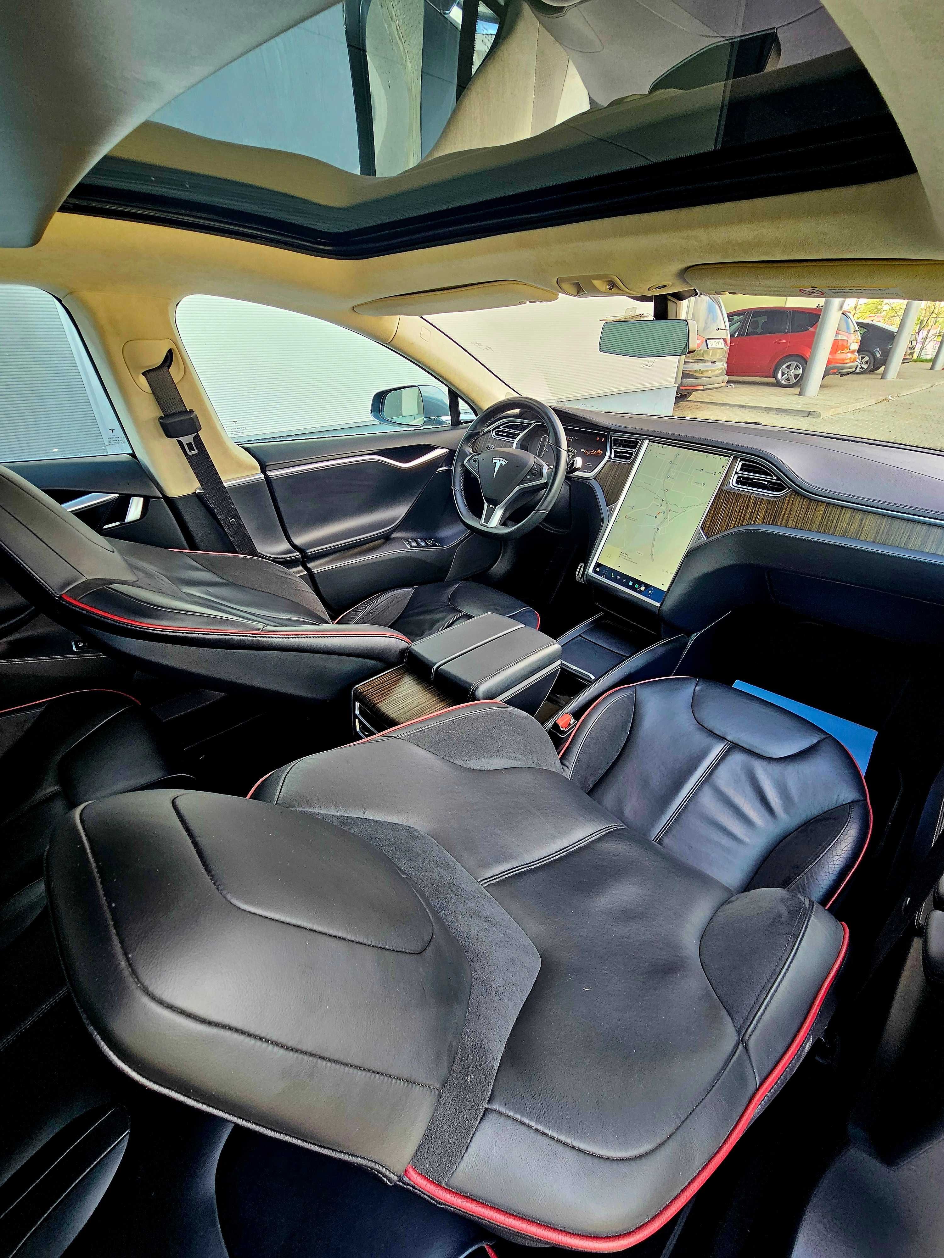 Tesla Model S / 2014 / Performance 85 / 416 CP / 7 Locuri