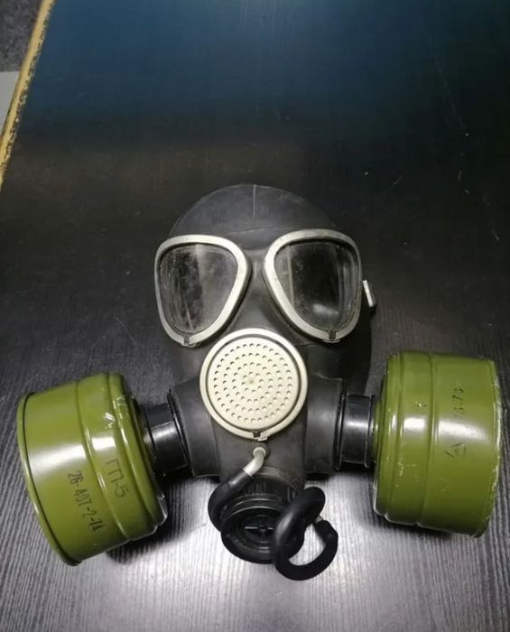 Противогаз гп-7.