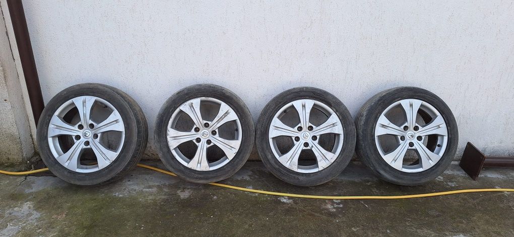Vând jante aliaj renault megane 3  R 17