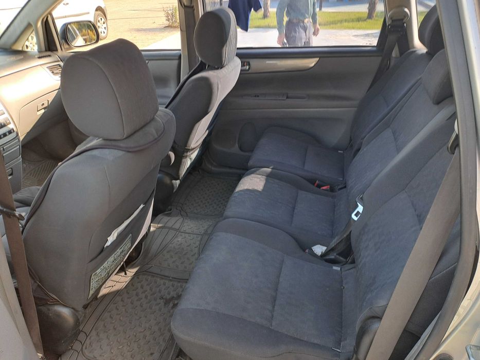 Toyota Avensis Verso