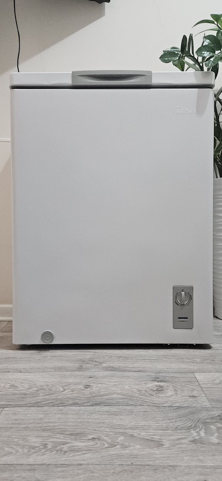 Морозильник Midea