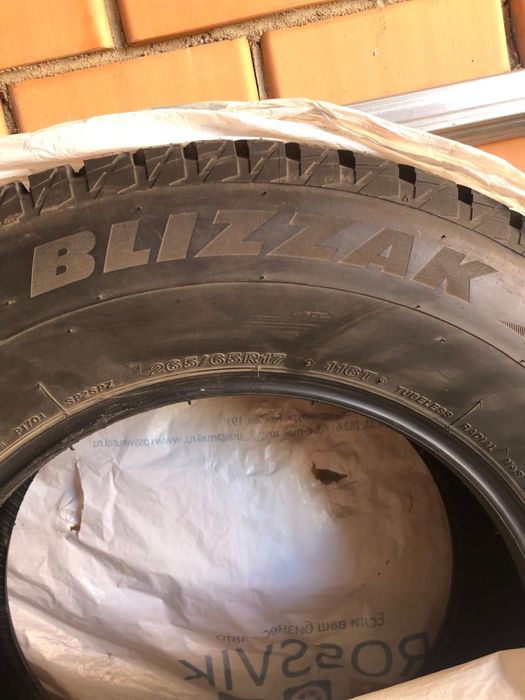 Bridgestone Blizzak 265/65/17 шипы шина