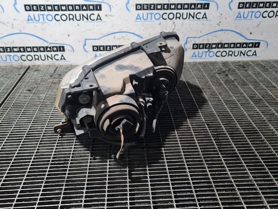 Far Stanga Suzuki Grand Vitara 2006 - 2012 SUV 4 Usi (1307) Cu lupă