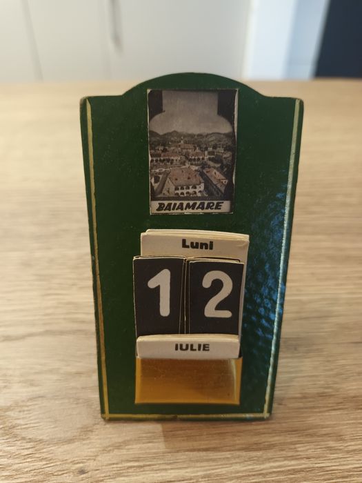 Calendar perpetuu vintage, anii '70