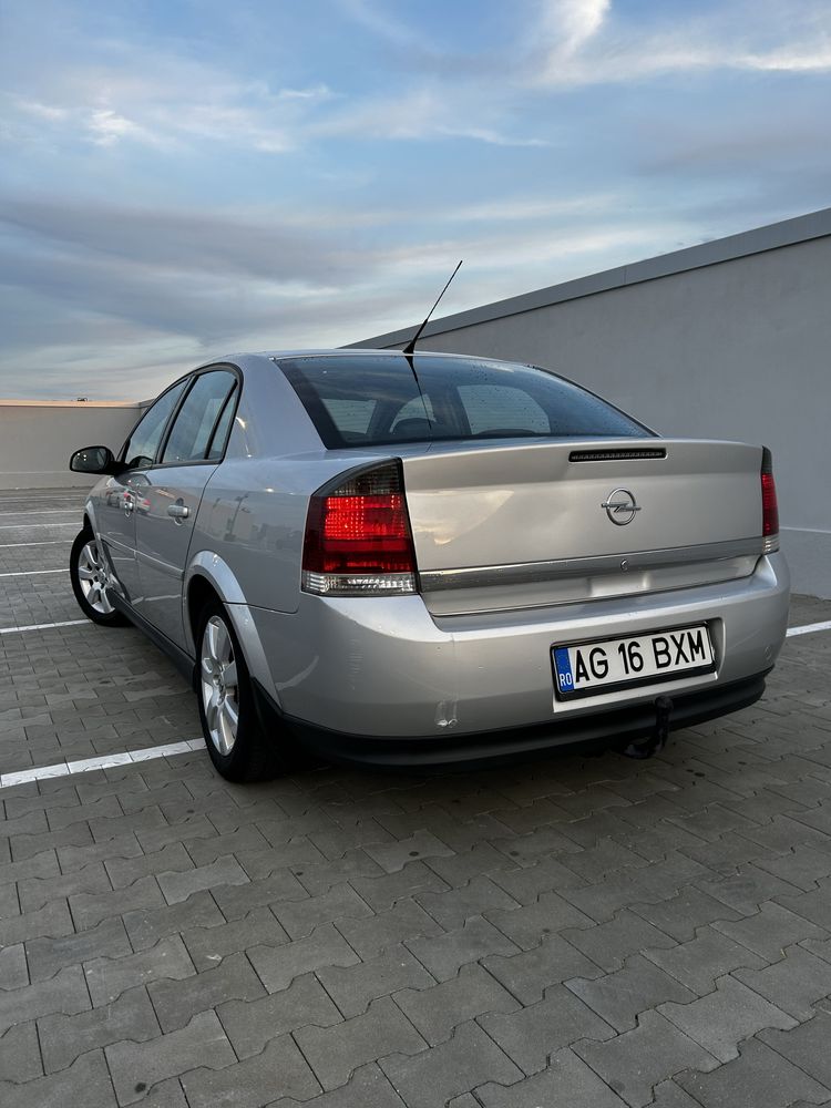 Vând Opel Vectra C 2005 , ofer fiscal