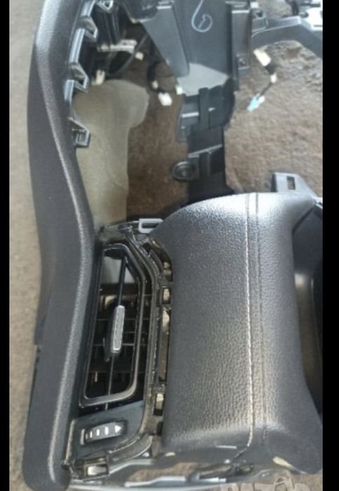 Toyota rav 4 (2019-2024 година)Арматурно Табло Шито