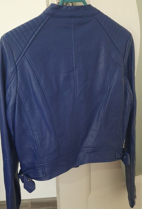 Vând Geacă  nouă cu etichetă