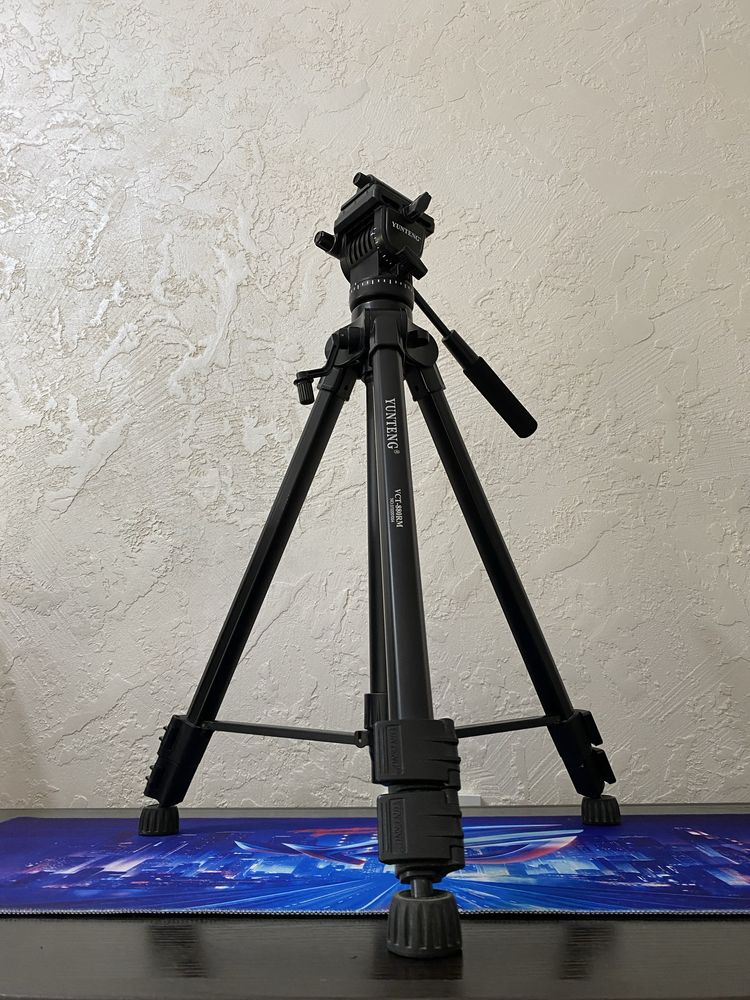 Штатив Yunteng VCT-880RM