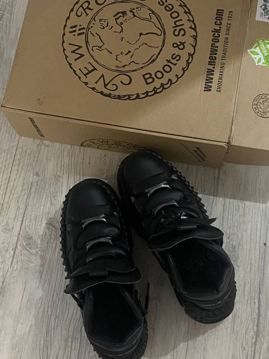 New Rock m wall 106 v 16