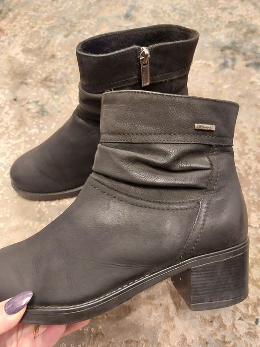 Ghete Lasocki piele naturala mărime 38.