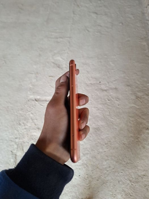 Iphone xr hotirasi 64
