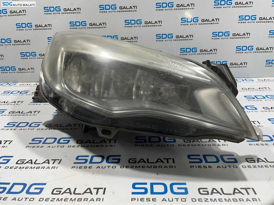 Far Dreapta Fara Xenon Opel Astra J 2009 - 2016 Cod 13253657 [L3950]