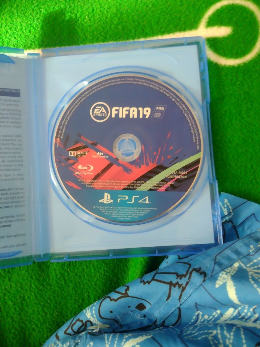 Fifa 19 за ps4 почти не се е използвал дискът