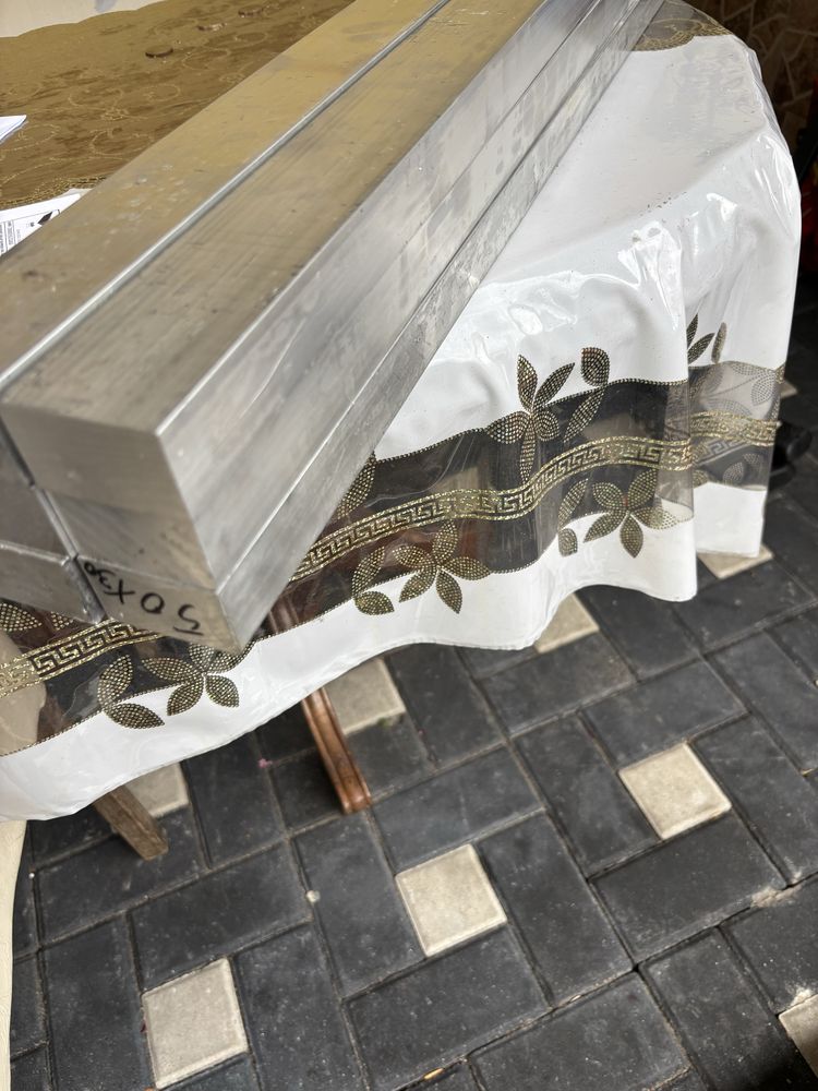 Bara patrata aluminiu