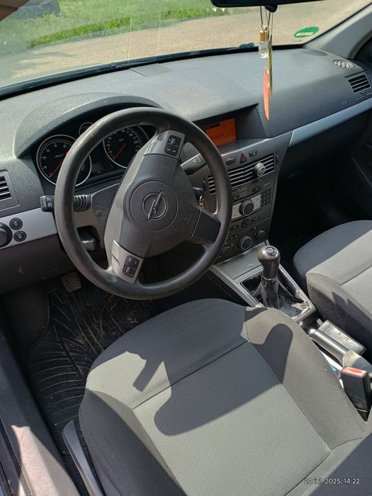 Opel Astra h 1,6 benzină
