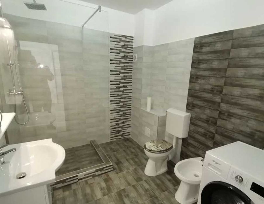 Дава се под наем Двустаен апартамент в Пловдив, Коматево - 65 кв.м за 209.1 € - Снимка #2