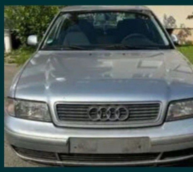 Audi A4 b5 autoturism