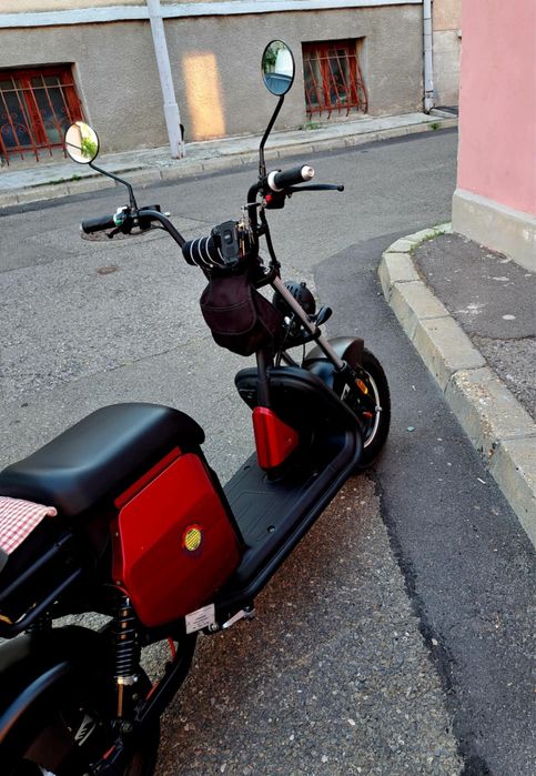 Vând Scuter Electric