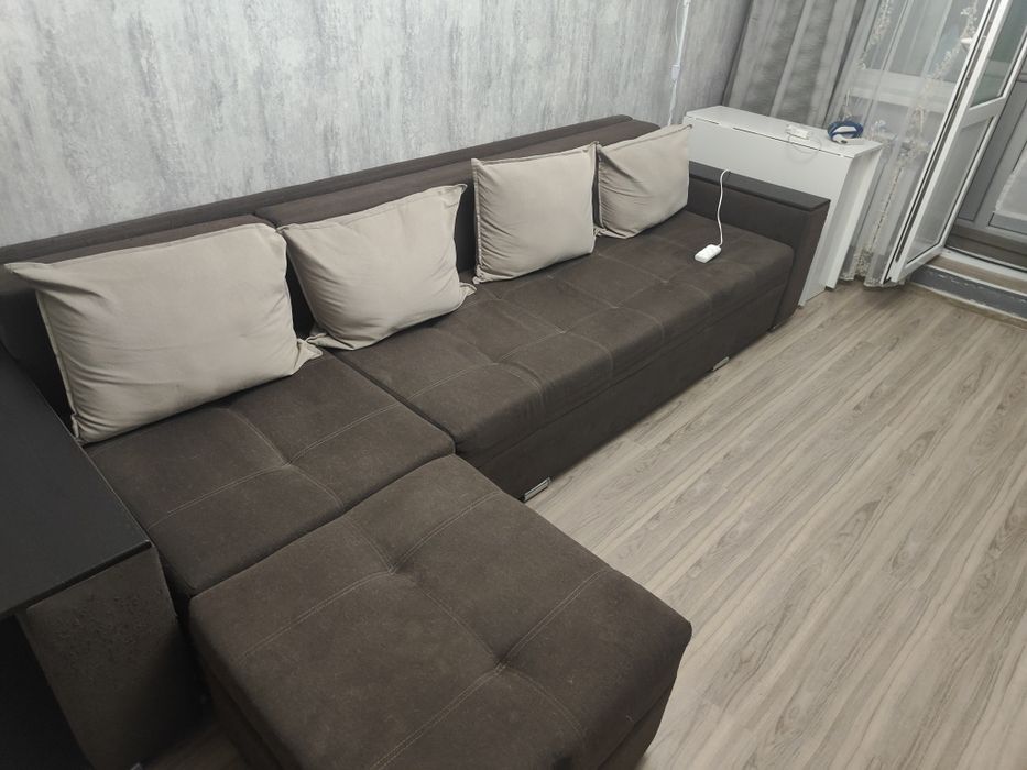 Диван с переносным углом