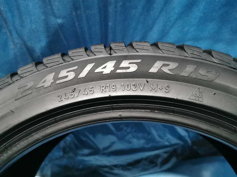 245 45 19 - 275 40 19 pirelli runflat m+s 4 buc