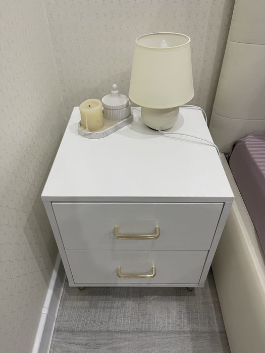 Тумба прикроватная