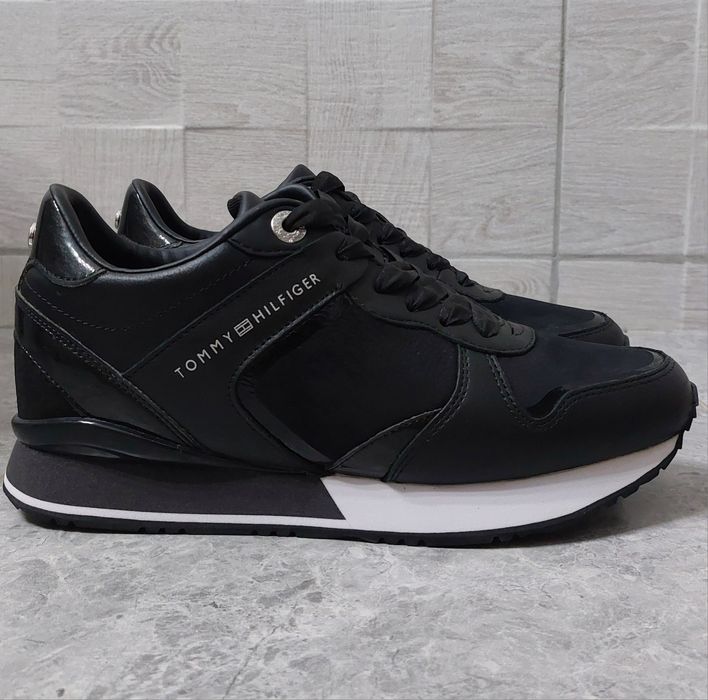 Vand adidasi Tommy Hilfiger
