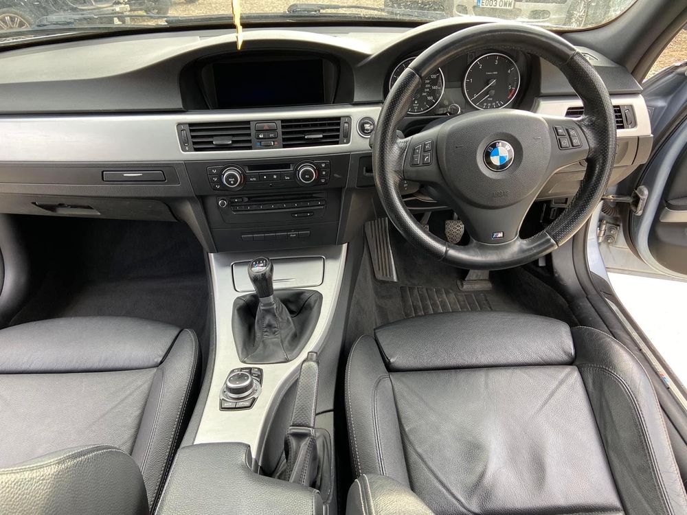 Dezmembrez BMW 318d M E91 LCI N47 2.0d Navigatie CIC,FLA,Stopuri Led
