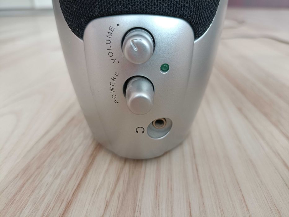 Тонколонки за компютър - Delux