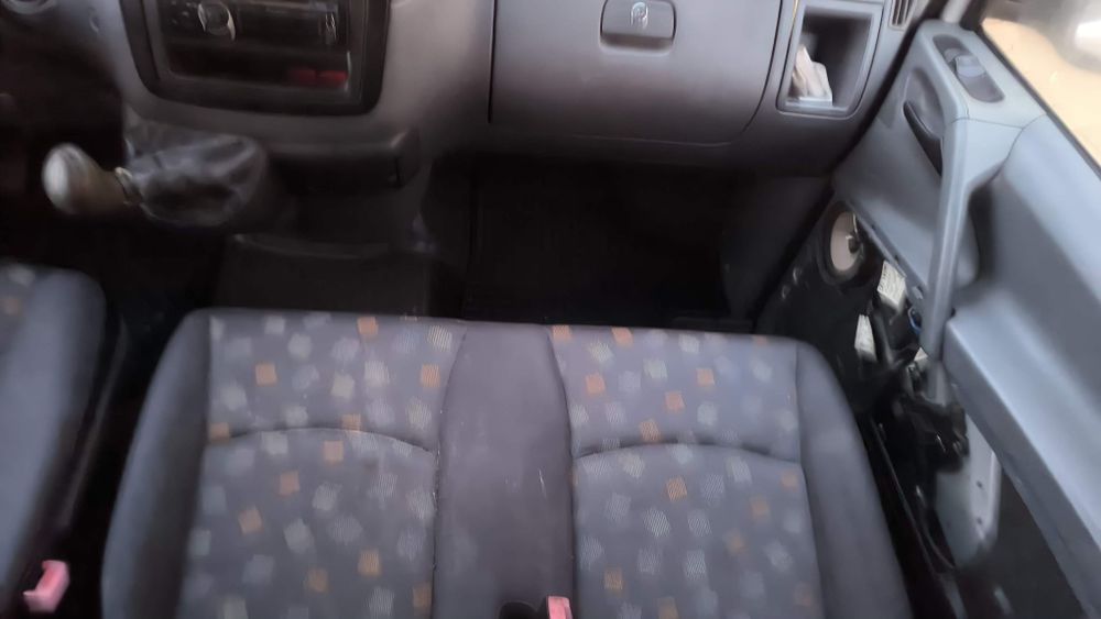 Vând Mercedes Vito 2004 6locuri sau schimb cu schela metalica/popi