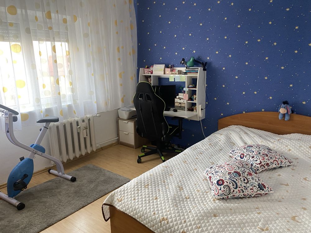 Apartament 4 camere Dristor  1 min de Metrou