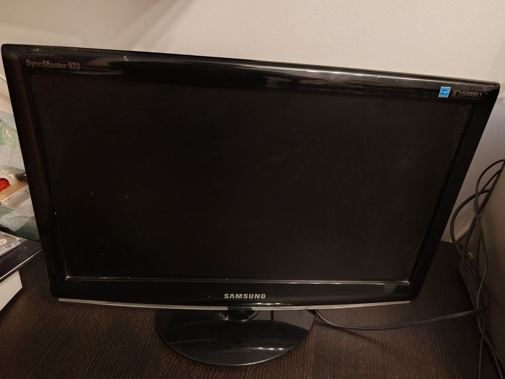 Monitor Samsung diagonala 46cm