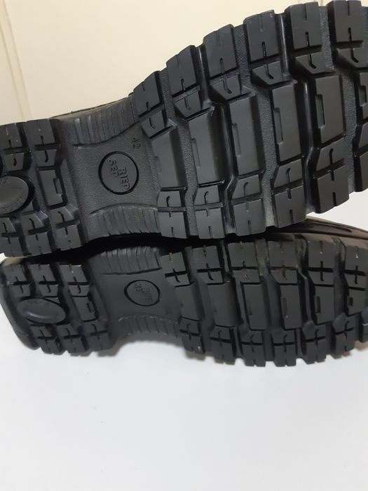 Bocanci/ghete bărbați mărime 42