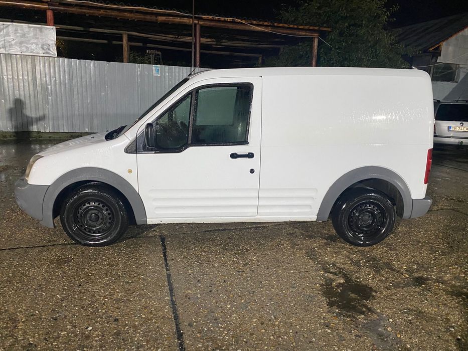 Vand sau schimb cu autoturism Ford Transit Connect