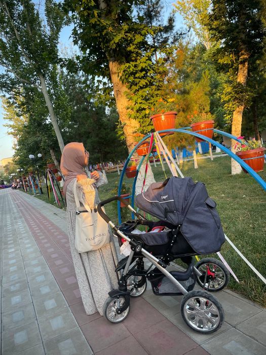 Yaxshi holatdagi kolyaska