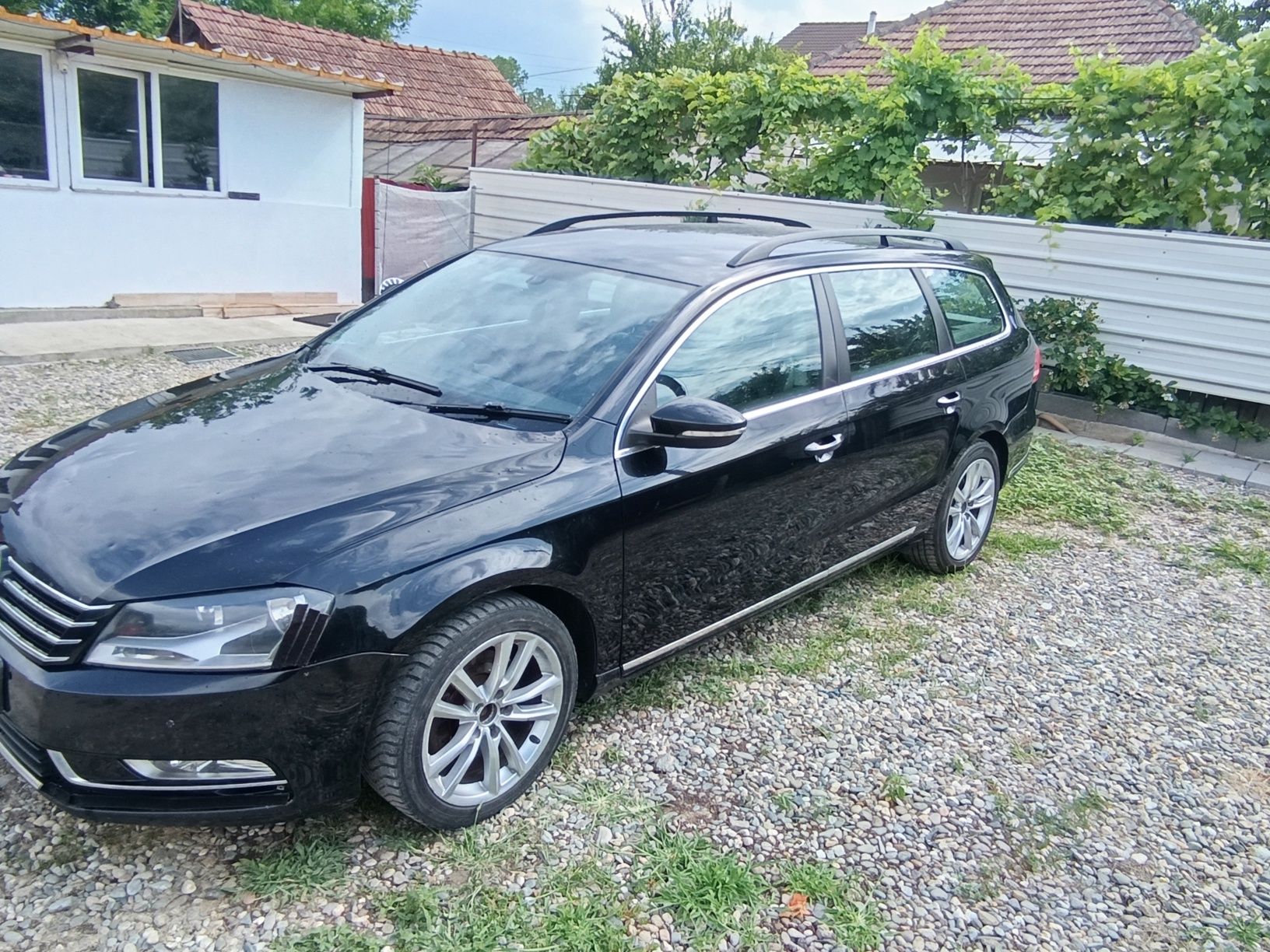 Dezmembrez Volkswagen Passat b7/2.0tdi,140 Cp