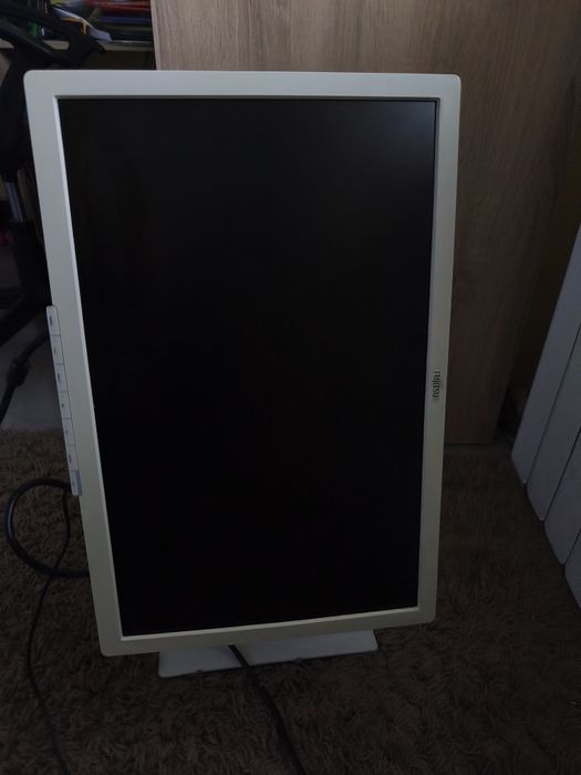 монитор за продаване