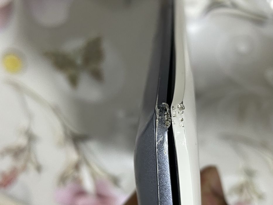 Hp Chroomebook srochno sotiladi narxi kelishiladi