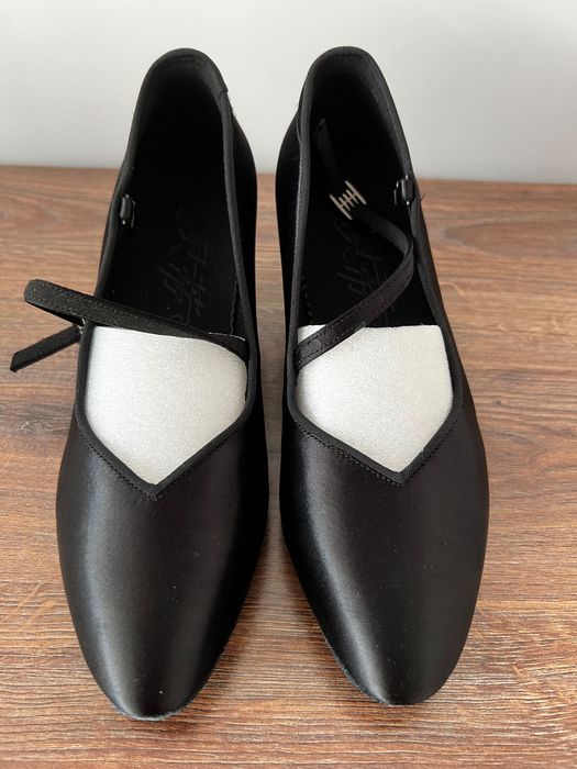 Туфли для бальных танцев