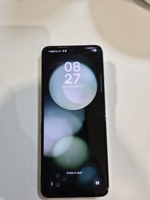 Zflip 5 256, в гаранция