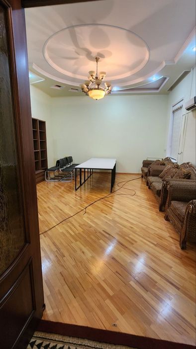 Участка Яккасарой ракат махалла 4 хона  жихозлари билан 1 этаж 1500&