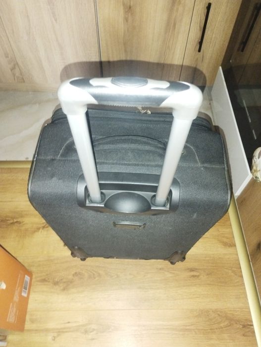 Текстилен куфар среден