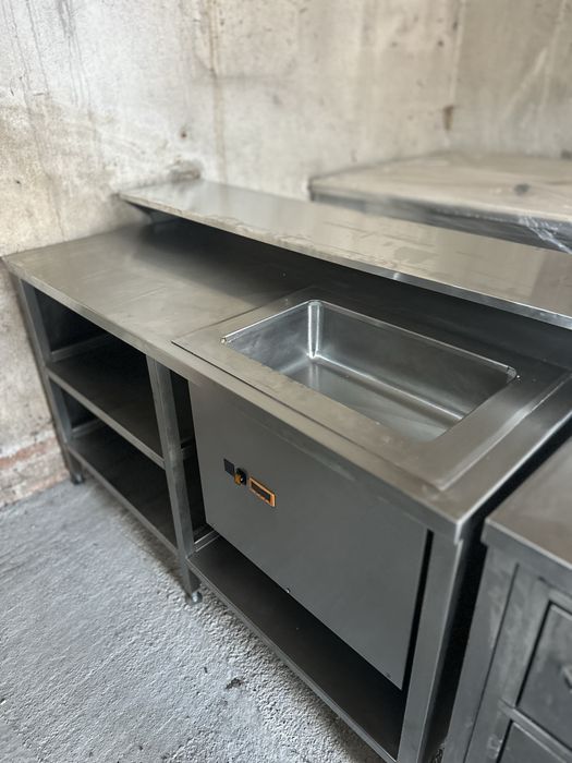 Работна маса алпака със саладета